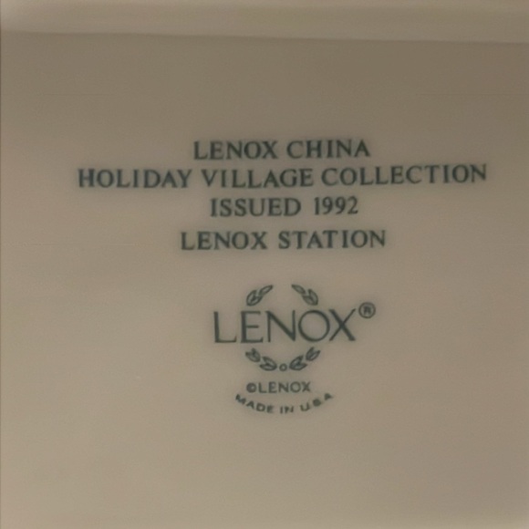 Vintage Lenox Holiday Village Collection Train Station 1992 "Lenox Station" NWT - Picture 14 of 15